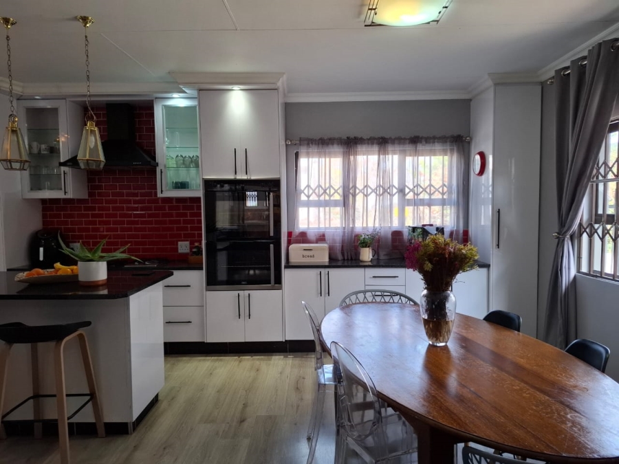3 Bedroom Property for Sale in Heuwelsig Free State